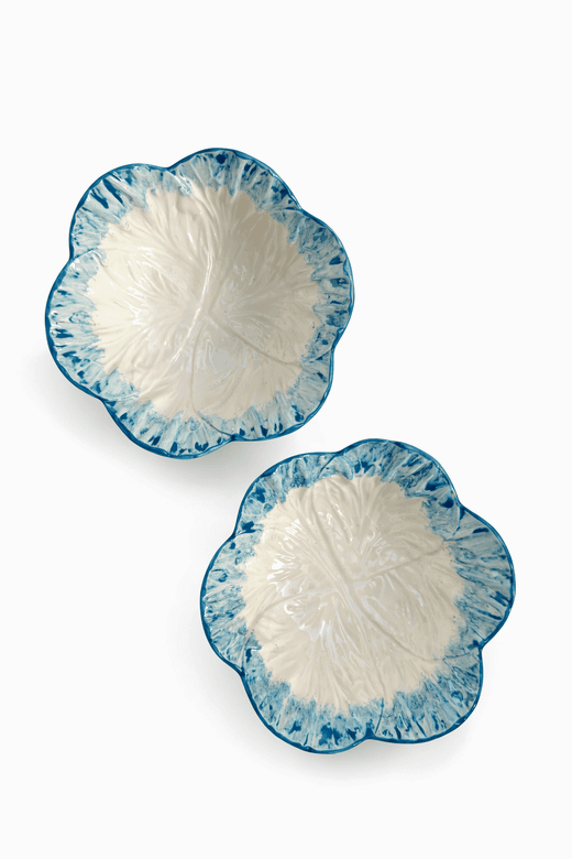 Cuencos de cerámica blanca y azules