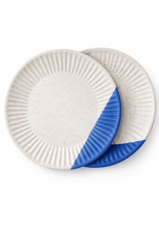 Platos en blanco y azul gres realizado en Portugal